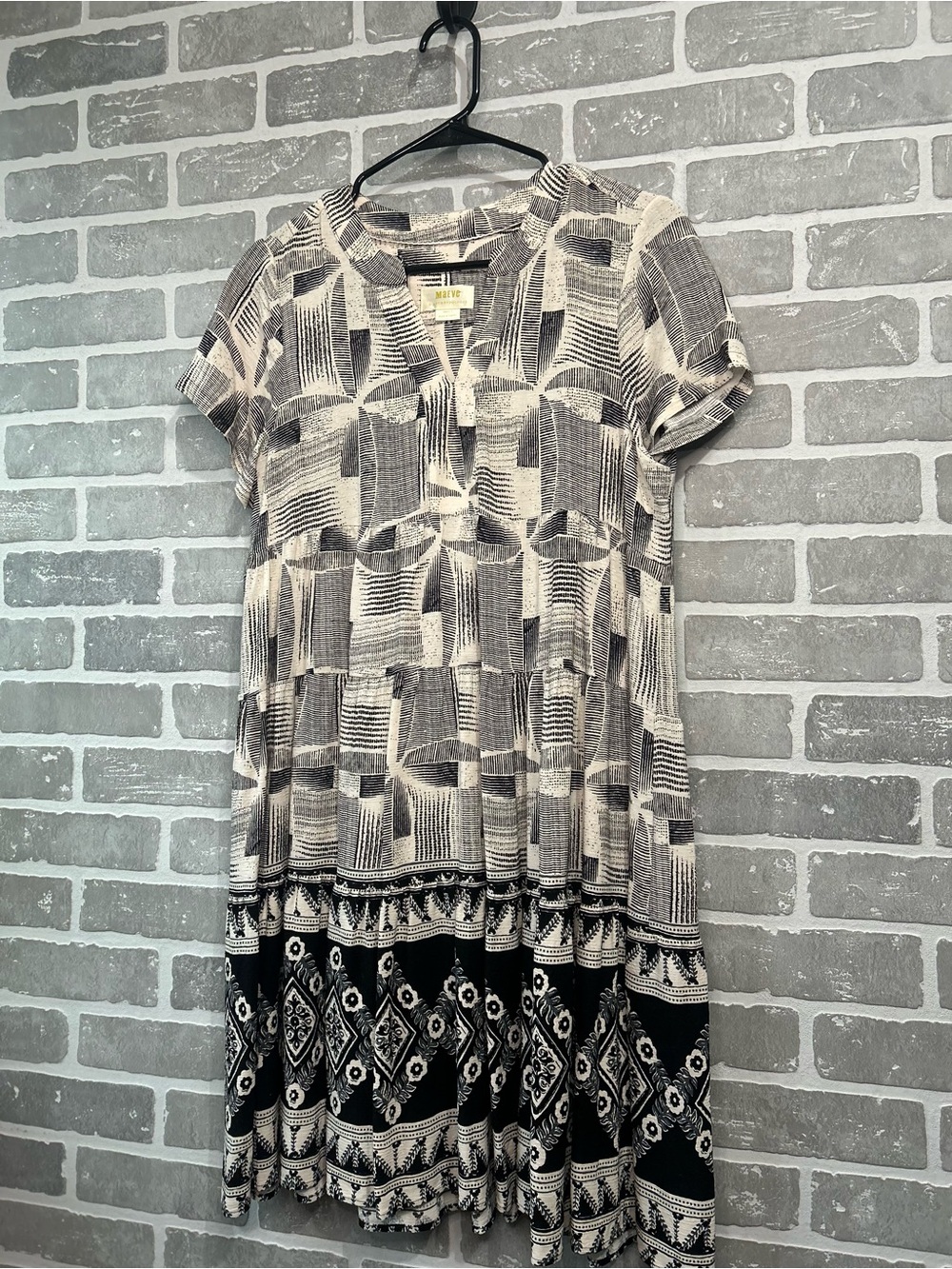 Maeve Anthropologie Abstract Print Tiered Dress Small Black Cream Shift - Picture 2 of 6